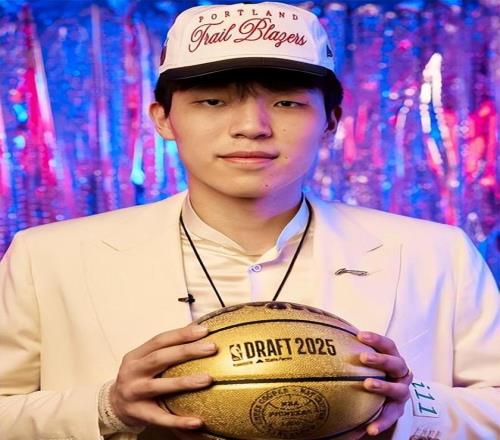 伤病报告,狄龙,沃特森缺席,BG真人,BG真人百家乐官方网站,BG,casino,BG真人app,BG真人百家乐登录入口,BG真人百家乐注册