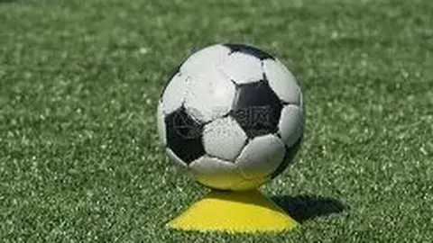 巴塞罗那21会员联名施压，质疑巴托梅乌：格列兹曼转会费为何多出700万？